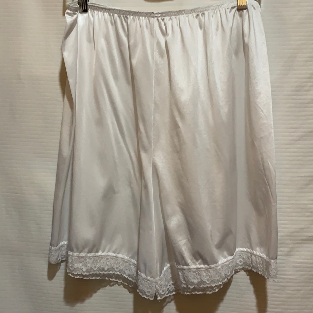 VTG VANITY FAIR PETTIPANTS WHT/LACE TRIM SZ XL
